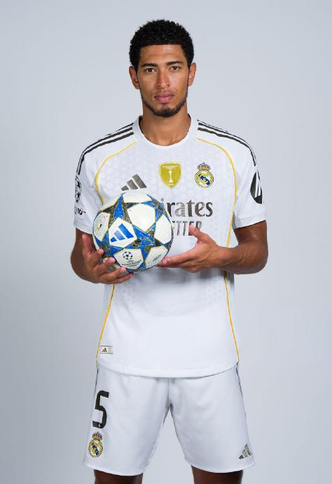 每体：弗里克是否让特狮出战国王杯，将决定后者在巴萨的未来（每体：弗里克是否在国王杯启用特狮，或将左右其在巴萨的前景）