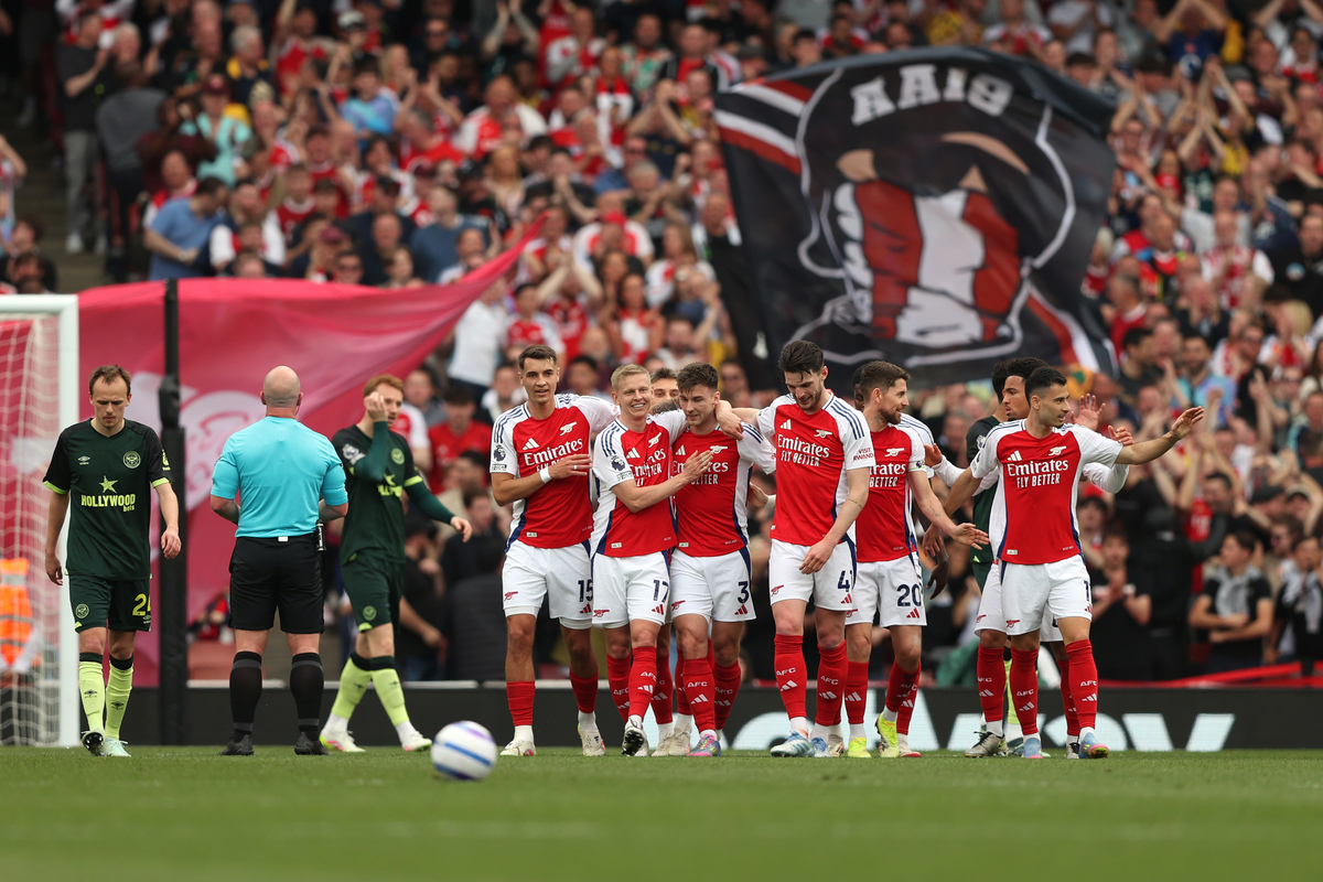 每体：亚马尔成西甲遭种族歧视最多球员，占比超维尼修斯一倍（每体：亚马尔成西甲遭种族歧视最频繁球员，比例为维尼修斯的两倍）