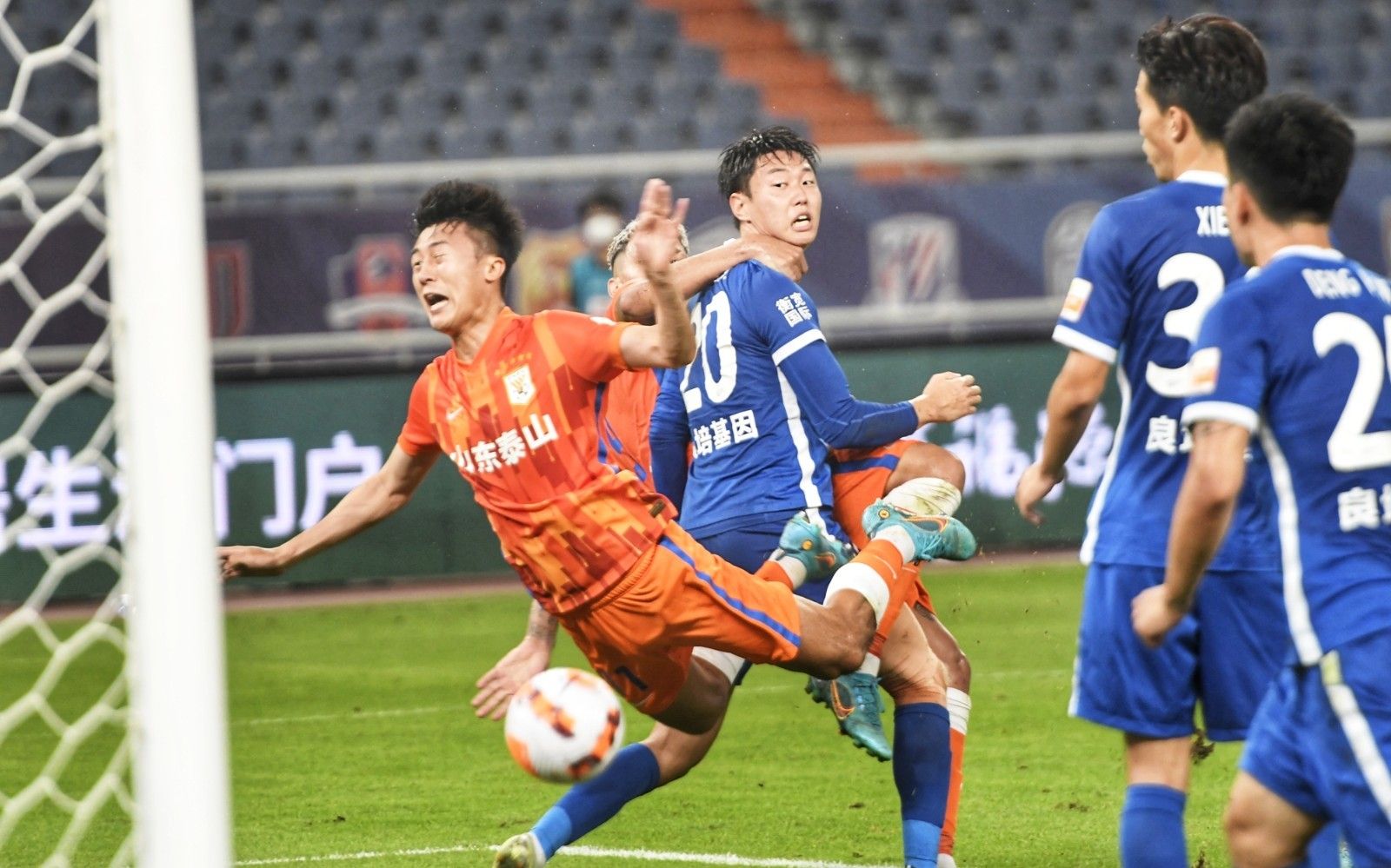 4轮过后唯一保持全胜球队，中日德兰在欧联积分榜暂居榜首（欧联四轮唯一全胜，中日德兰暂时领跑积分榜）