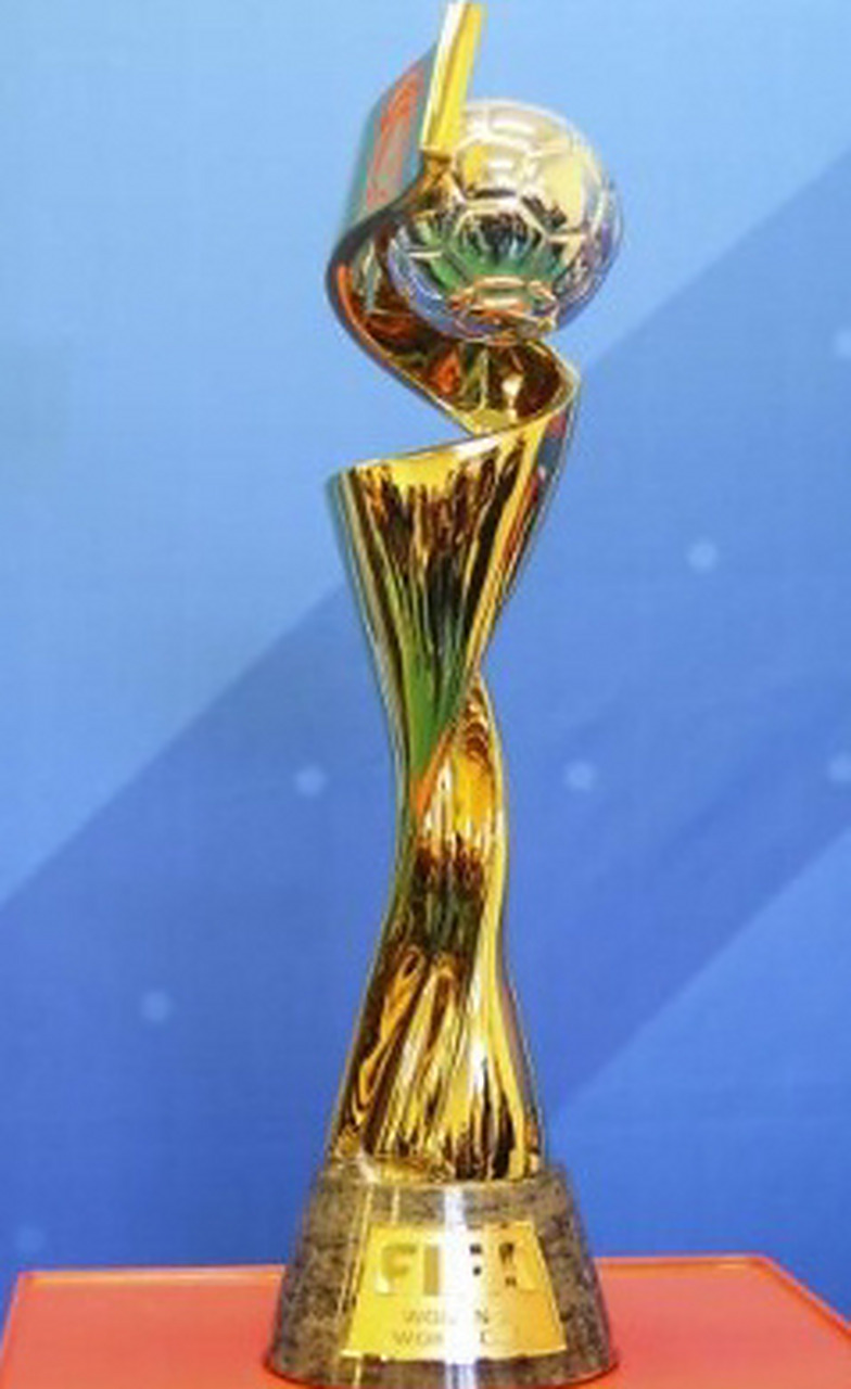 博主：国安已与范双杰续约2年，与曹永竞去年年底已续约（据博主透露，国安与范双杰续约两年，曹永竞已于去年年底完成续约）