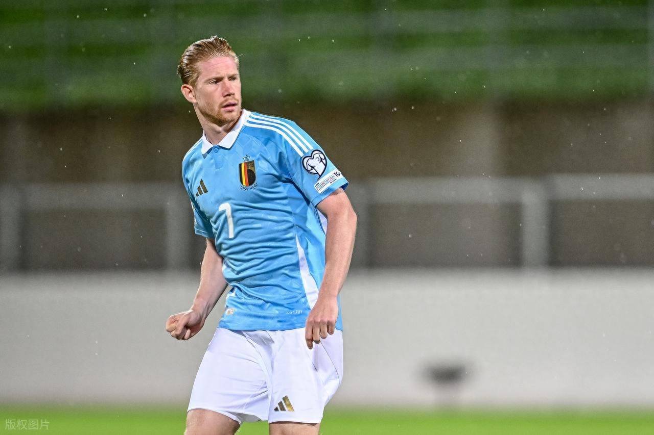 官方：半自动越位系统故障，VAR手动划线确认纽卡进球有效（官方通报：半自动越位系统失灵，VAR手动划线判定纽卡进球有效）