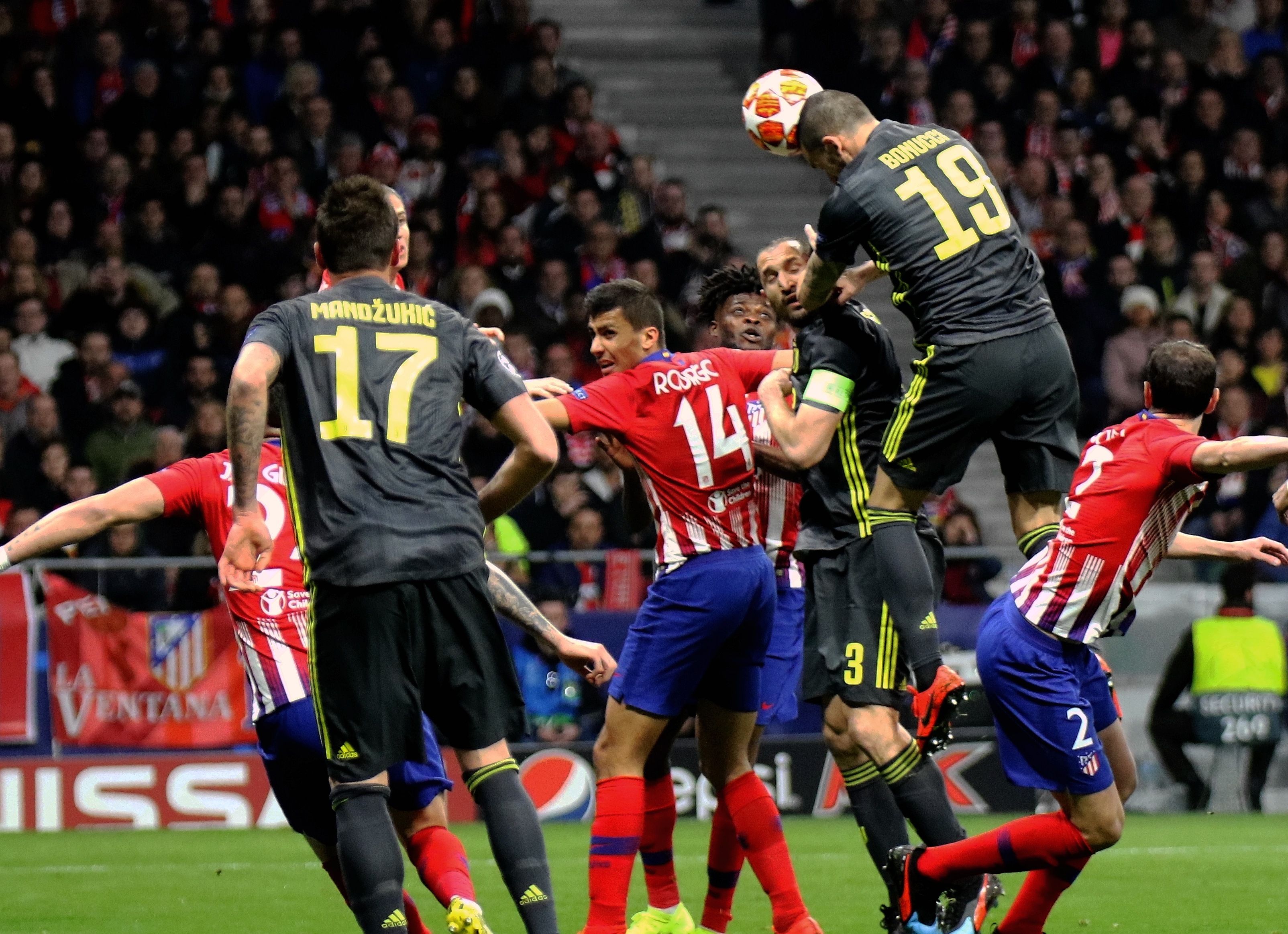 悉尼德比首发：巴巴洛塞斯PK罗里，基斯佩在列