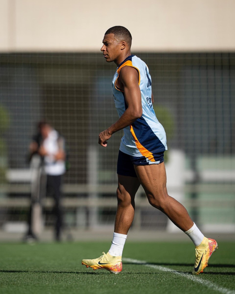 中甲战报：安以恩戴帽，辽宁铁人5-0大胜佛山南狮