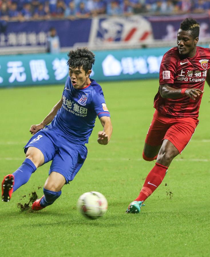 纽卡球迷在基地附近拉横幅：伊萨克是只纯粹的老鼠